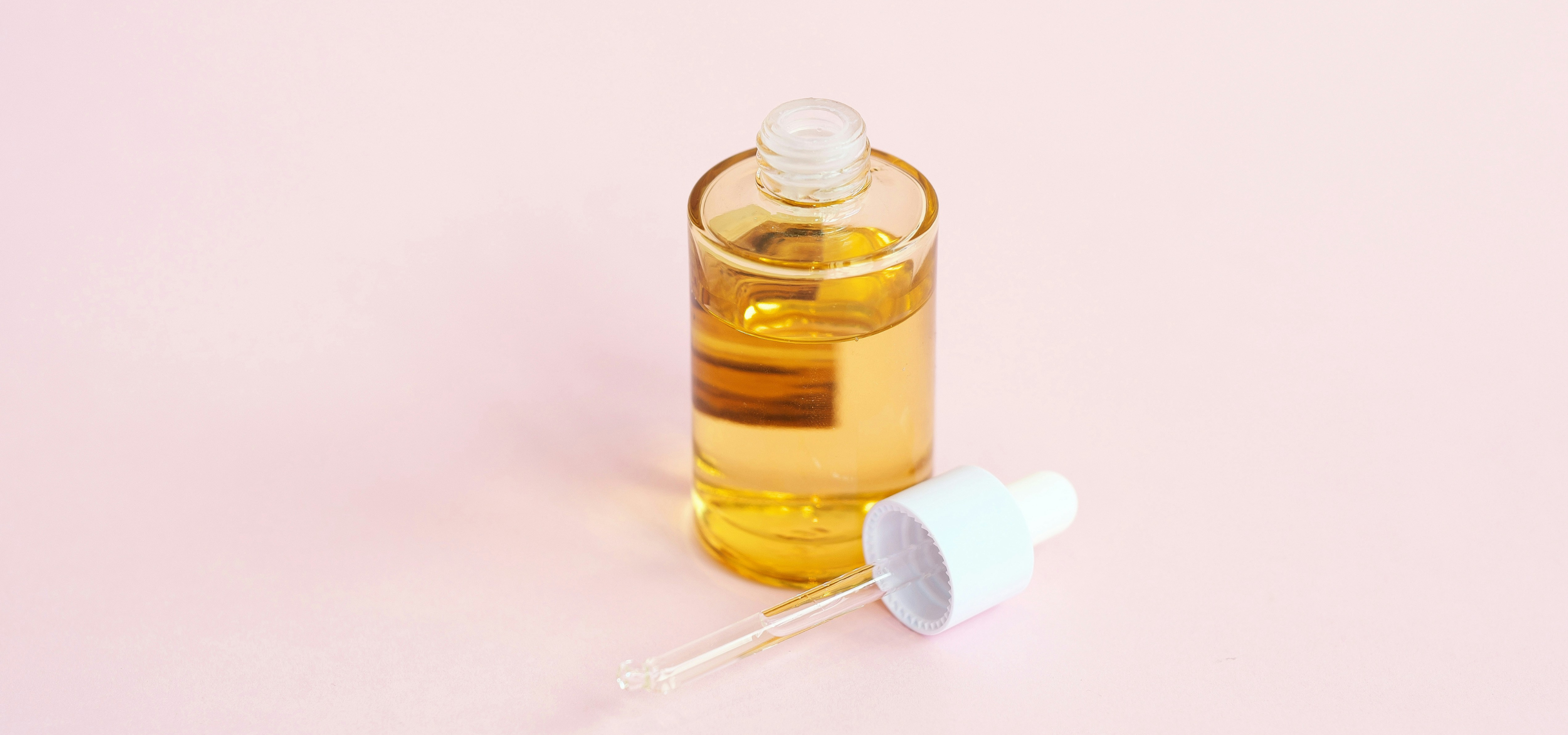 Hyaluronsäure, Peptide, AHA — erklärt ohne Fachwissen